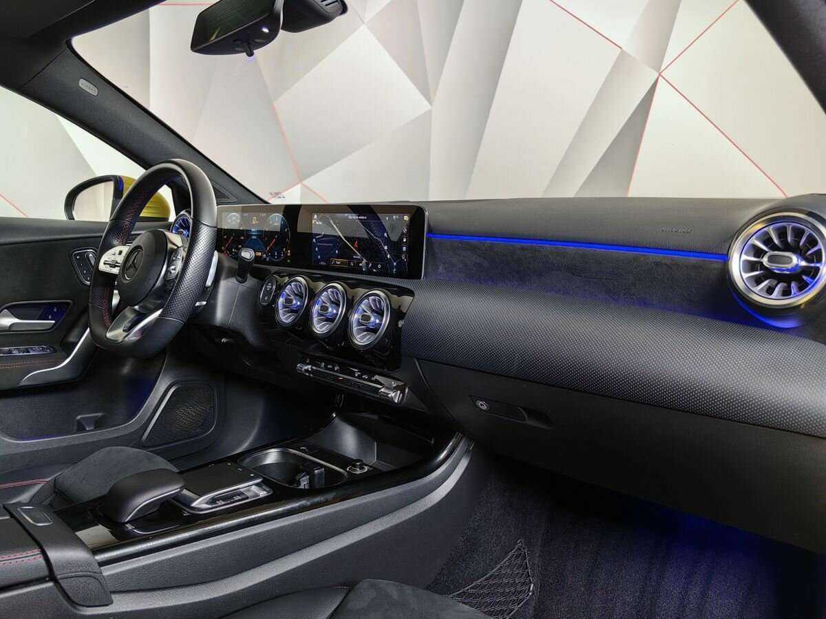 Mercedes-Benz A-Класс с пробегом — 2019 год. Фото: #8