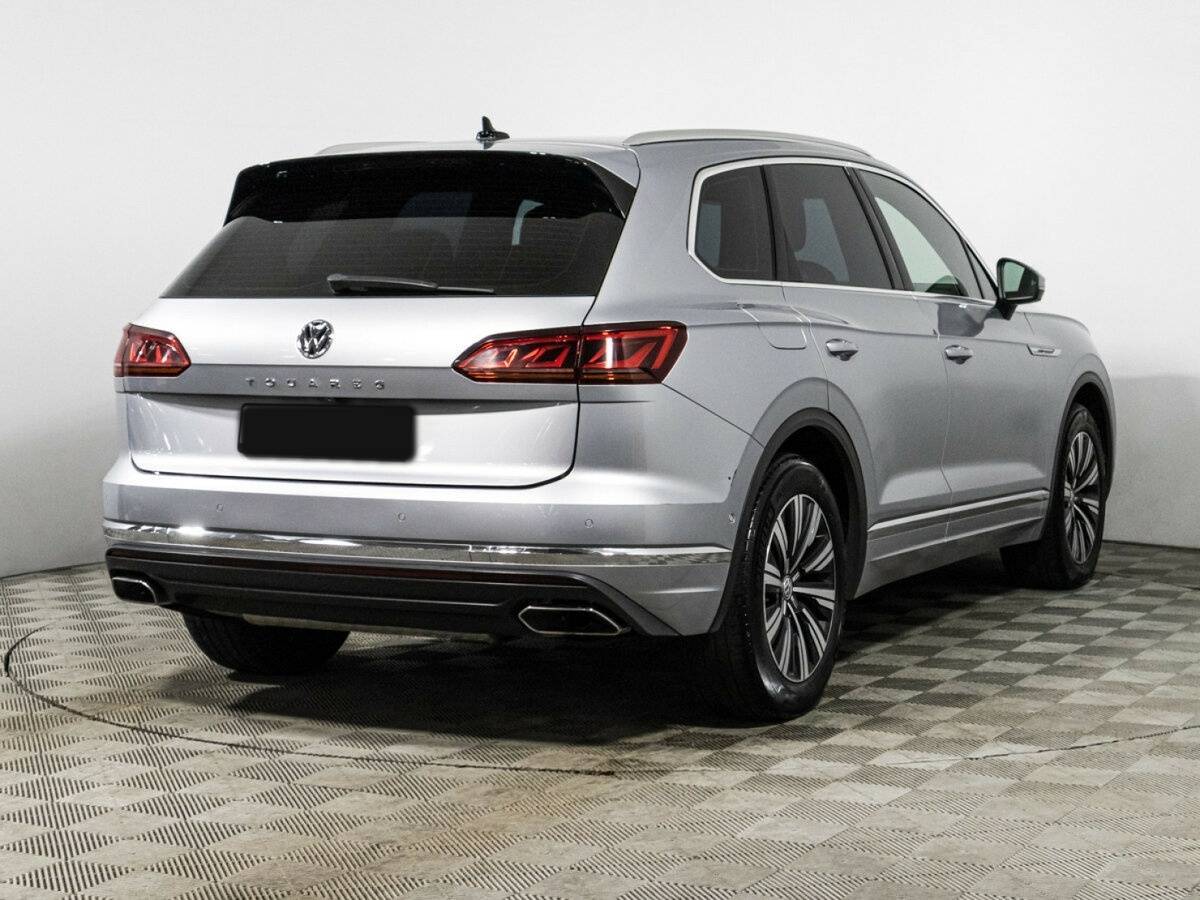 Volkswagen Touareg с пробегом — 2018 год. Фото: #4