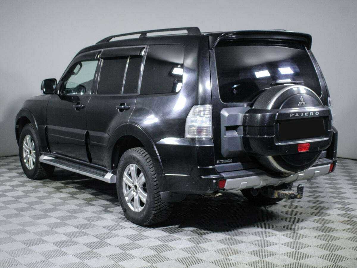 Mitsubishi Pajero с пробегом — 2011 год. Фото: #5