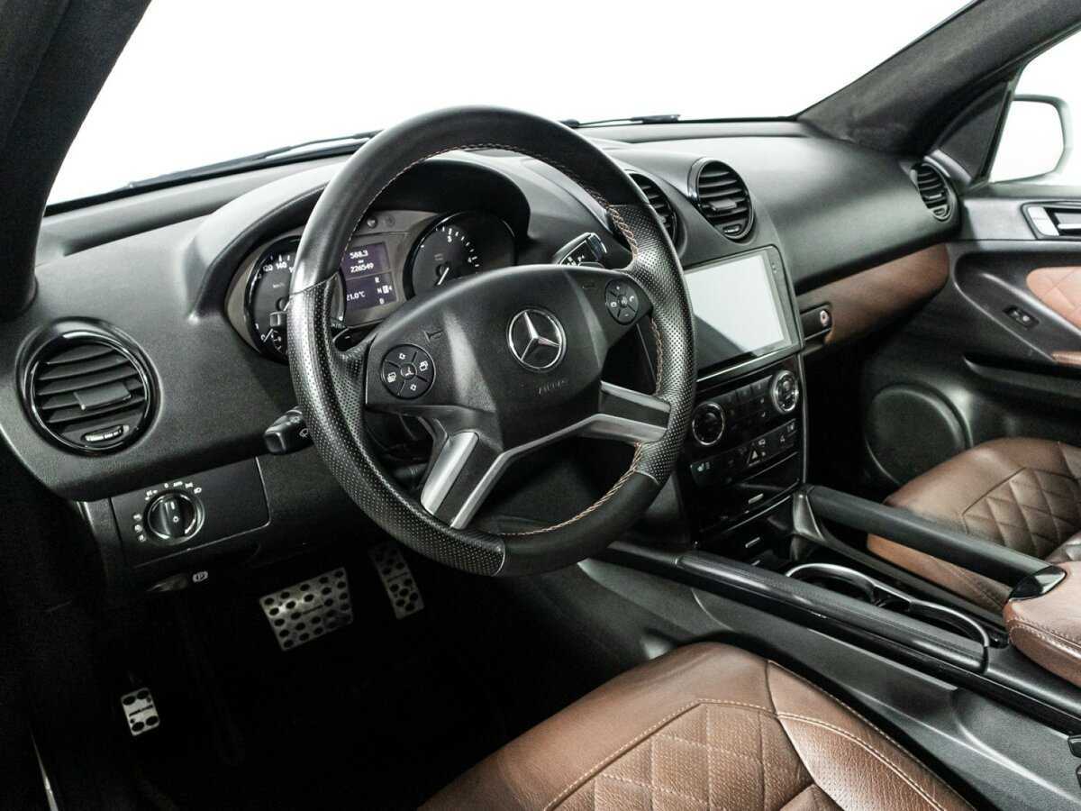 Mercedes-Benz M-Класс с пробегом — 2010 год. Фото: #10