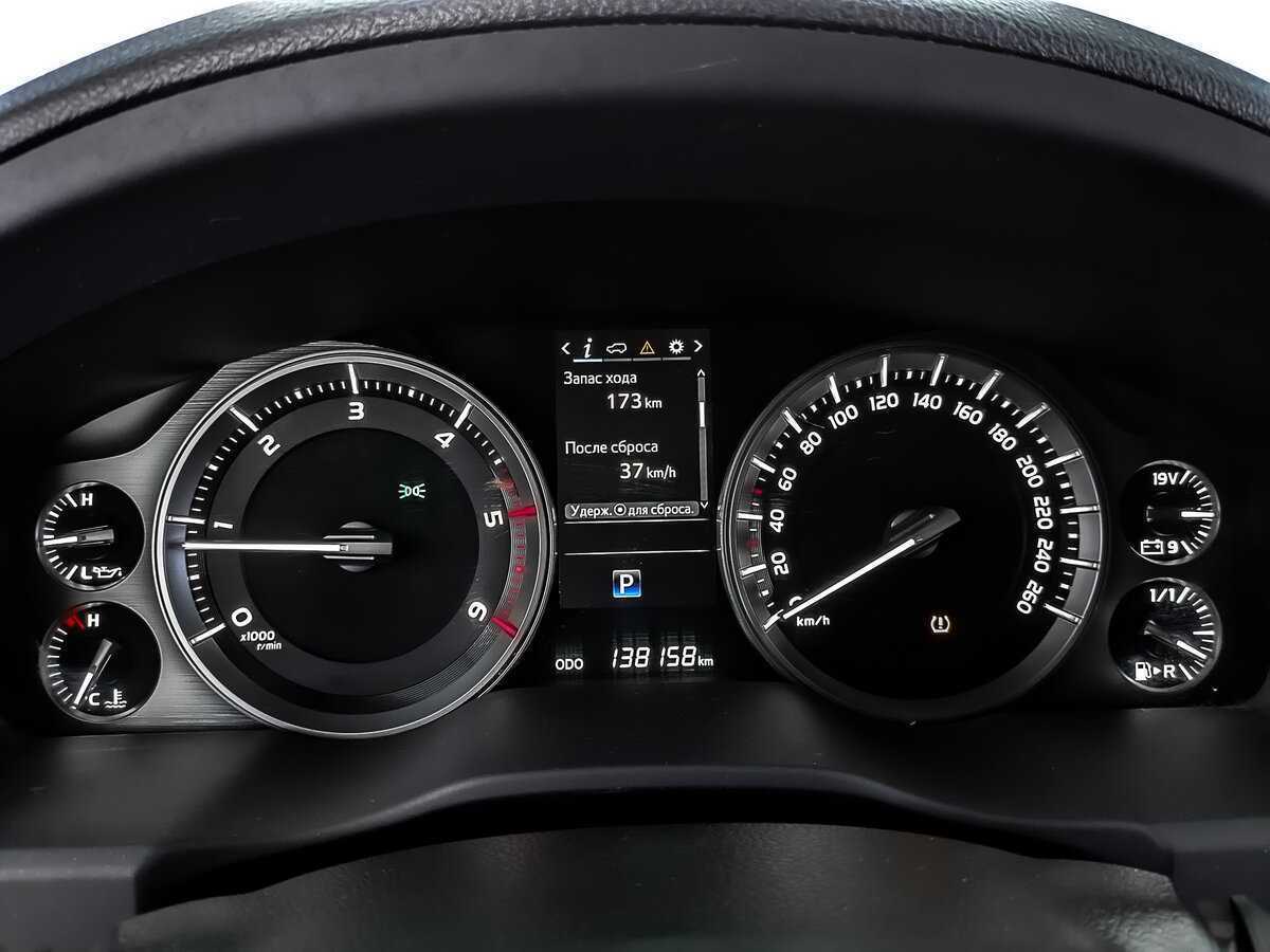 Toyota Land Cruiser с пробегом — 2019 год. Фото: #15