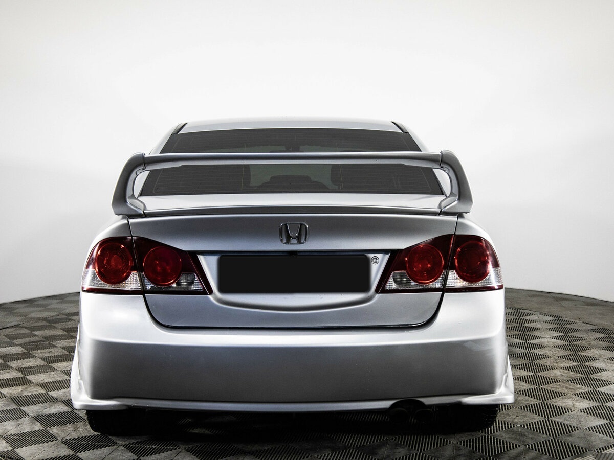 Honda Civic с пробегом — 2008 год. Фото: #4