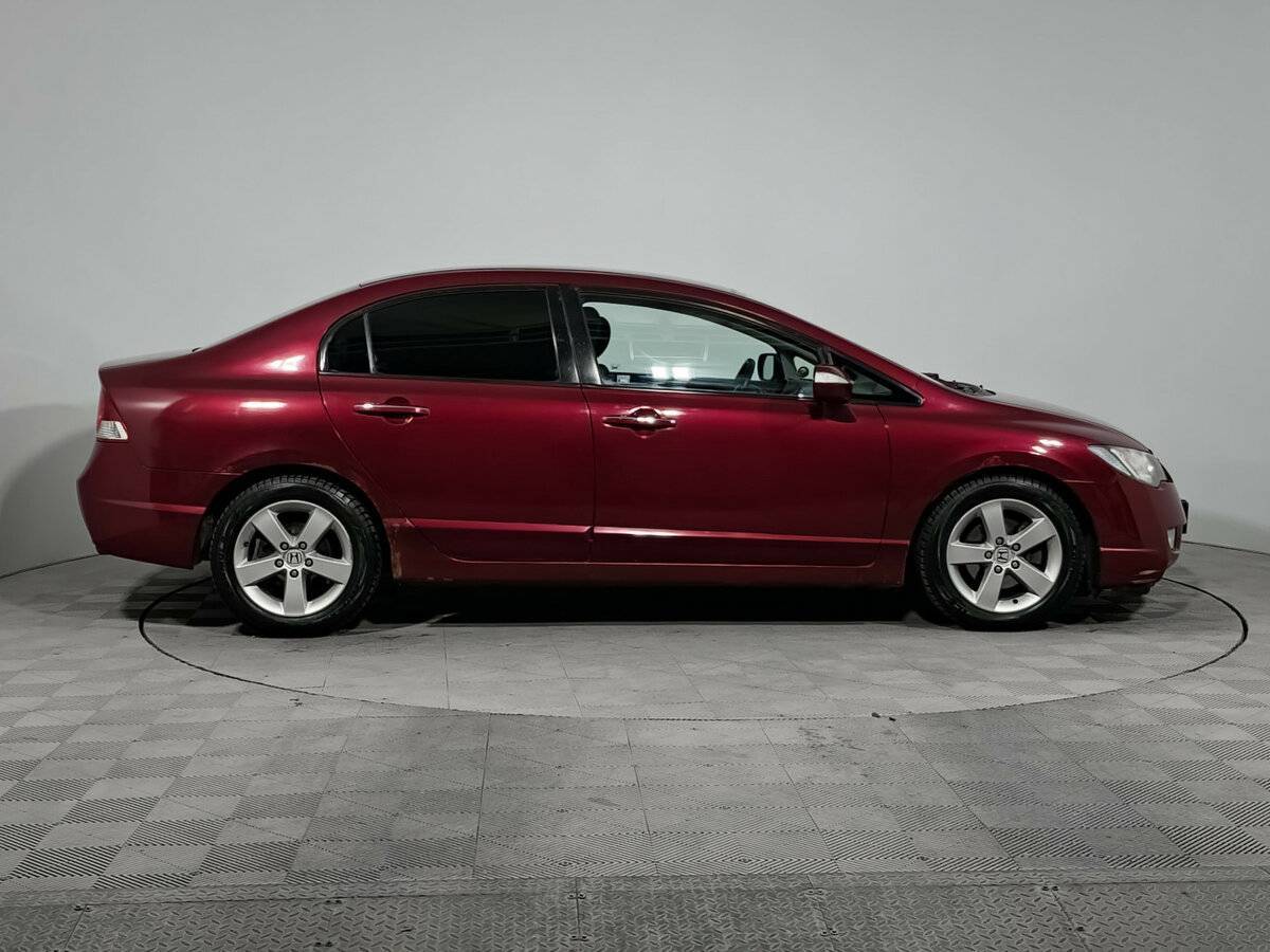 Honda Civic с пробегом — 2007 год. Фото: #4