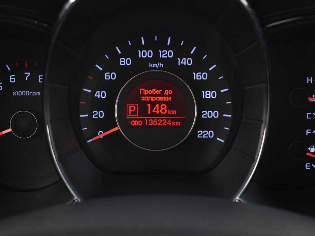 Kia Rio с пробегом — 2012 год. Фото: #8