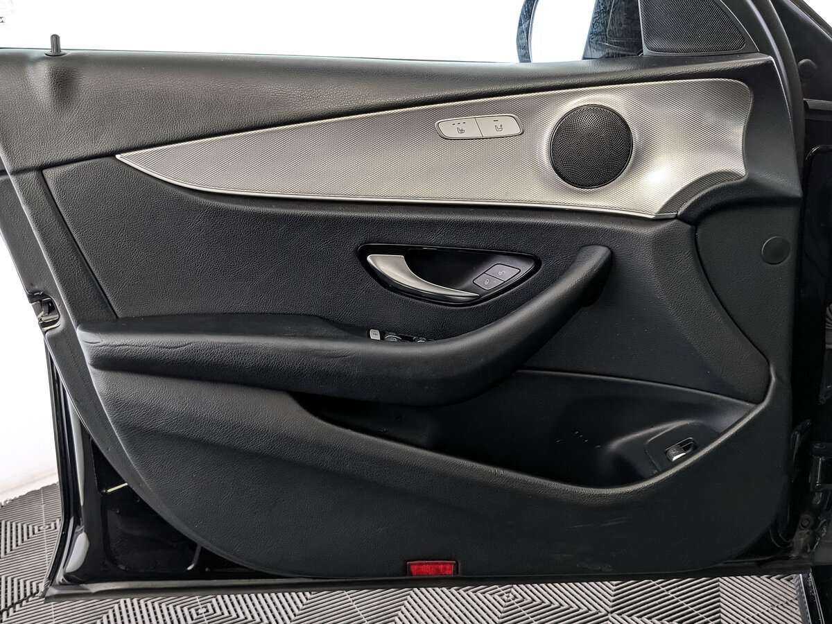 Mercedes-Benz E-Класс с пробегом — 2018 год. Фото: #14
