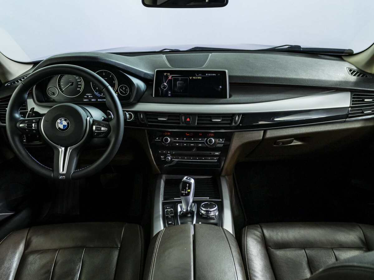 BMW X5 с пробегом — 2015 год. Фото: #10