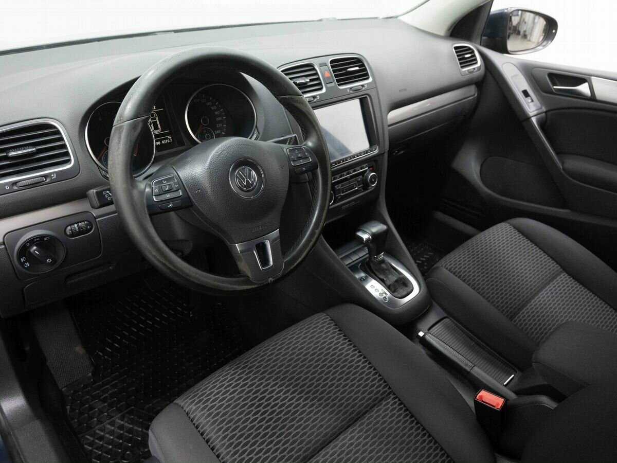 Volkswagen Golf с пробегом — 2009 год. Фото: #6