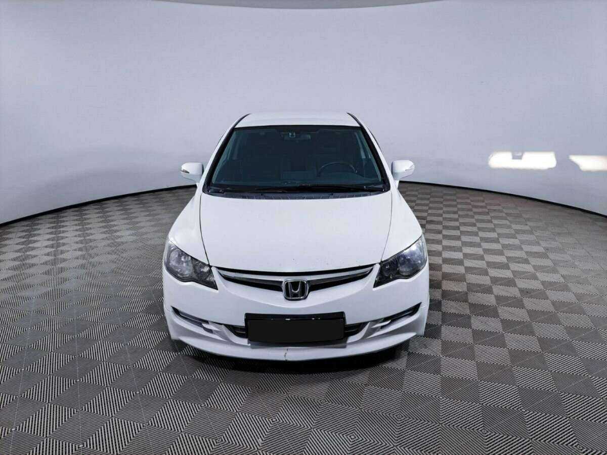 Honda Civic с пробегом — 2007 год. Фото: #1