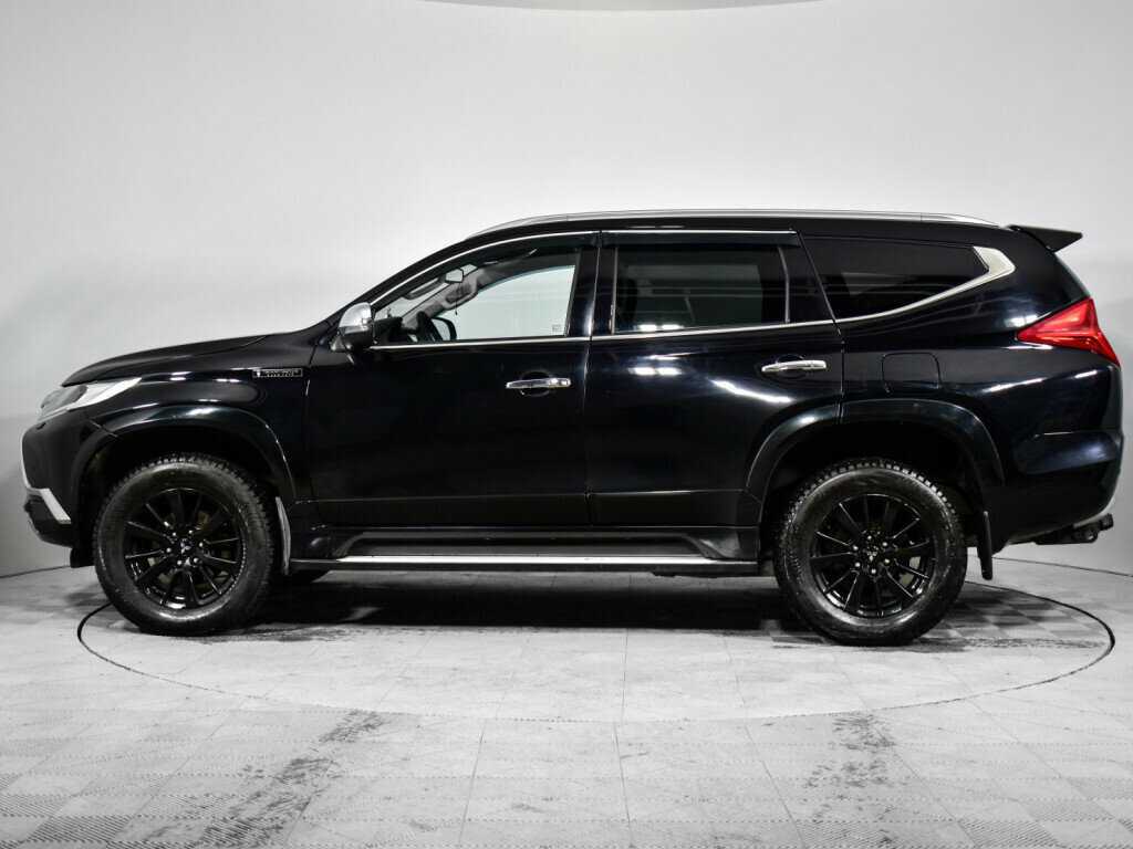 Mitsubishi Pajero Sport с пробегом — 2019 год. Фото: #6