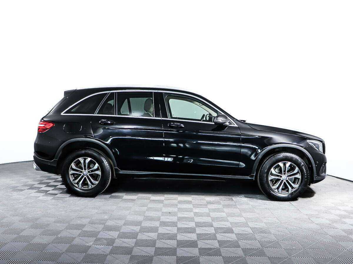 Mercedes-Benz GLC с пробегом — 2016 год. Фото: #3