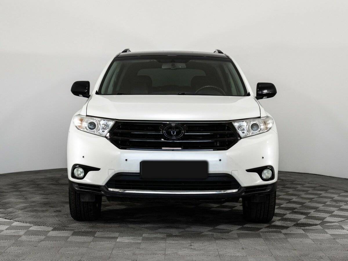 Toyota Highlander с пробегом — 2012 год. Фото: #1