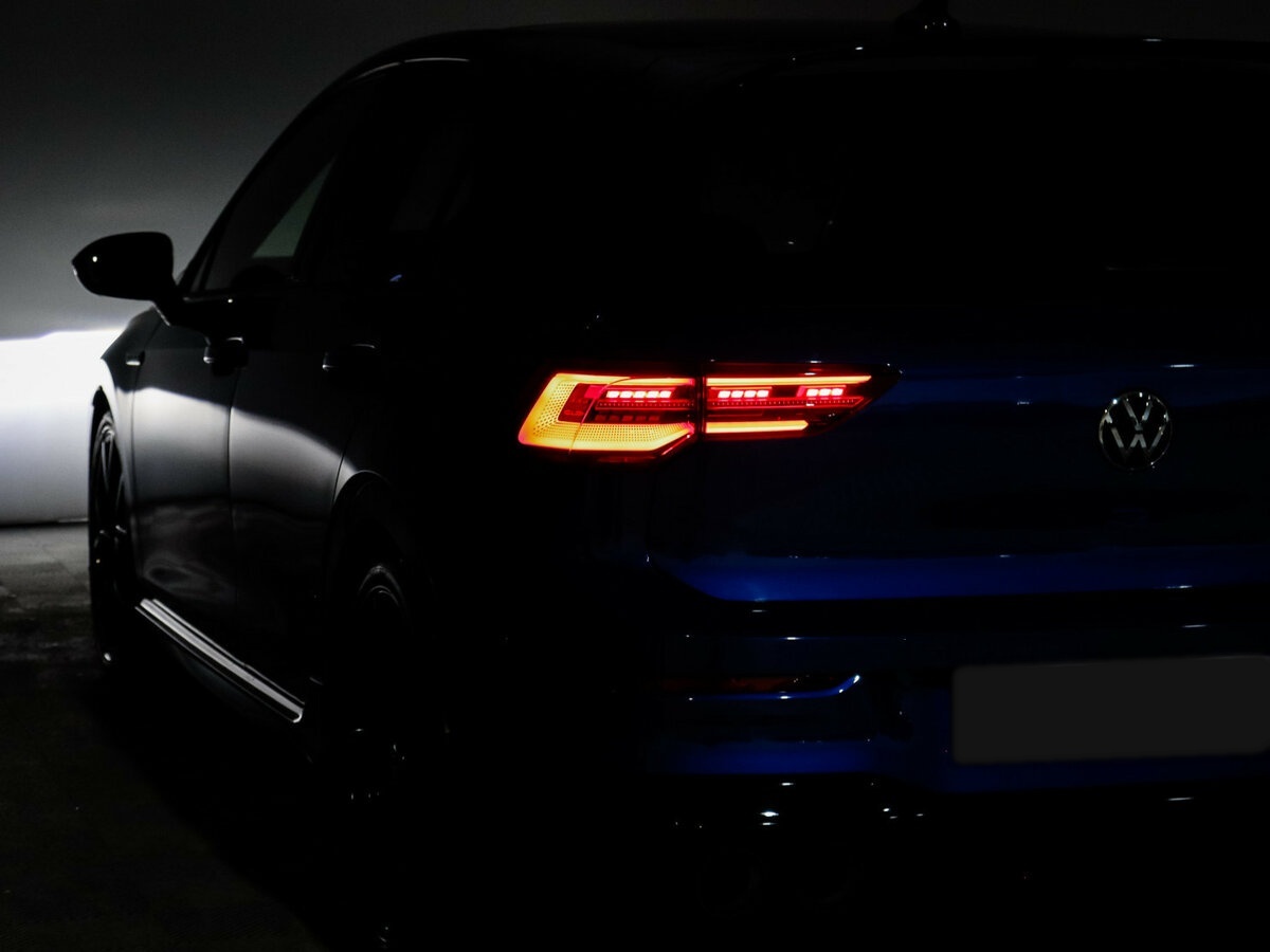Volkswagen Golf R с пробегом — 2023 год. Фото: #27