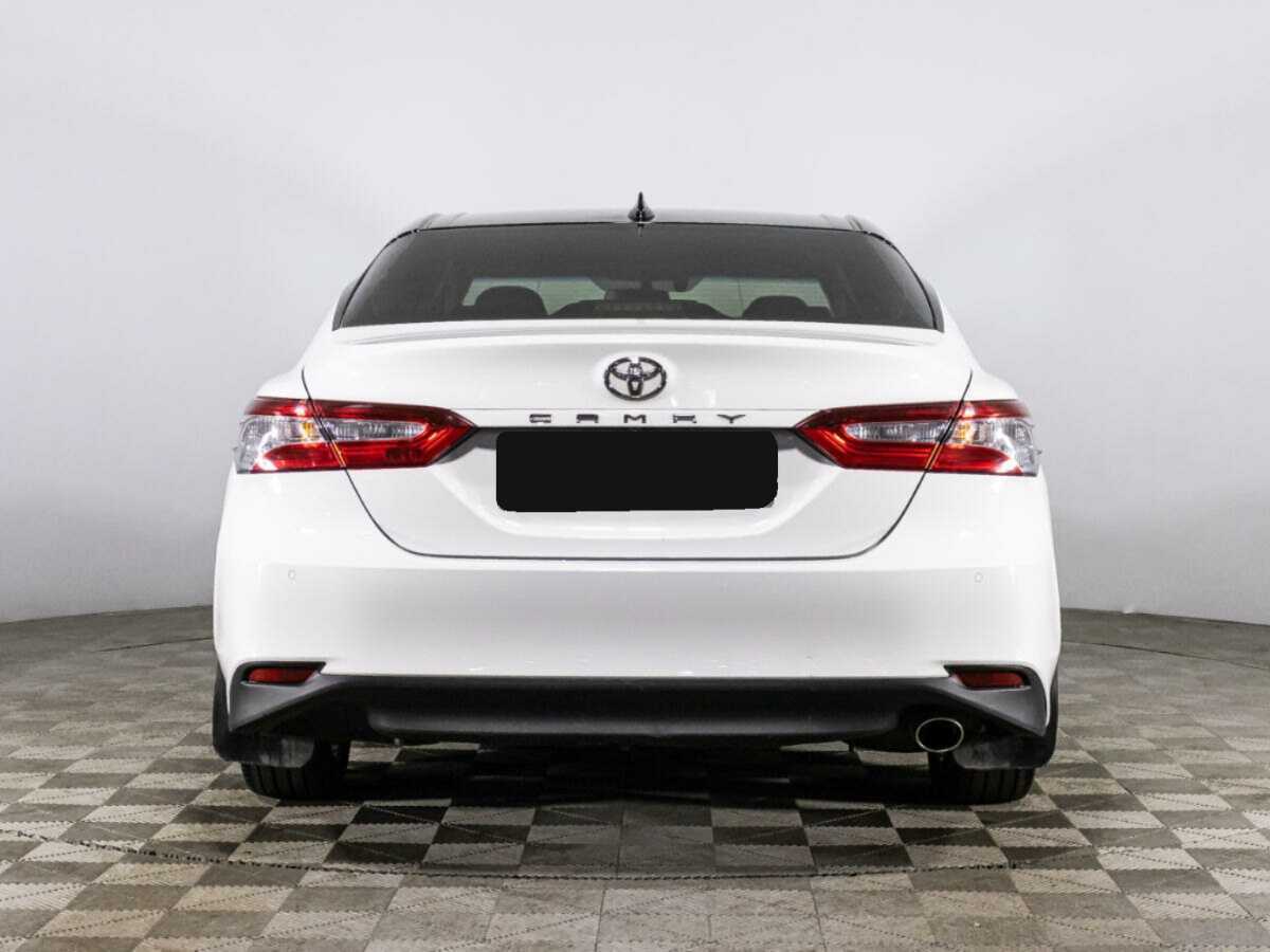 Toyota Camry с пробегом — 2019 год. Фото: #5