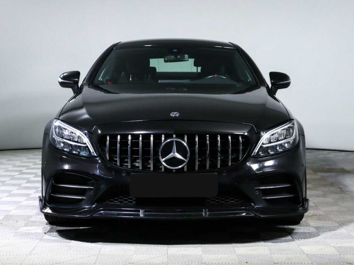 Mercedes-Benz C-Класс AMG с пробегом — 2019 год. Фото: #1