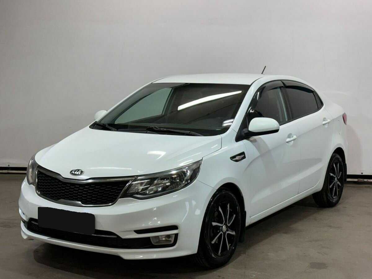 Kia Rio с пробегом — 2017 год. Посмотреть фото