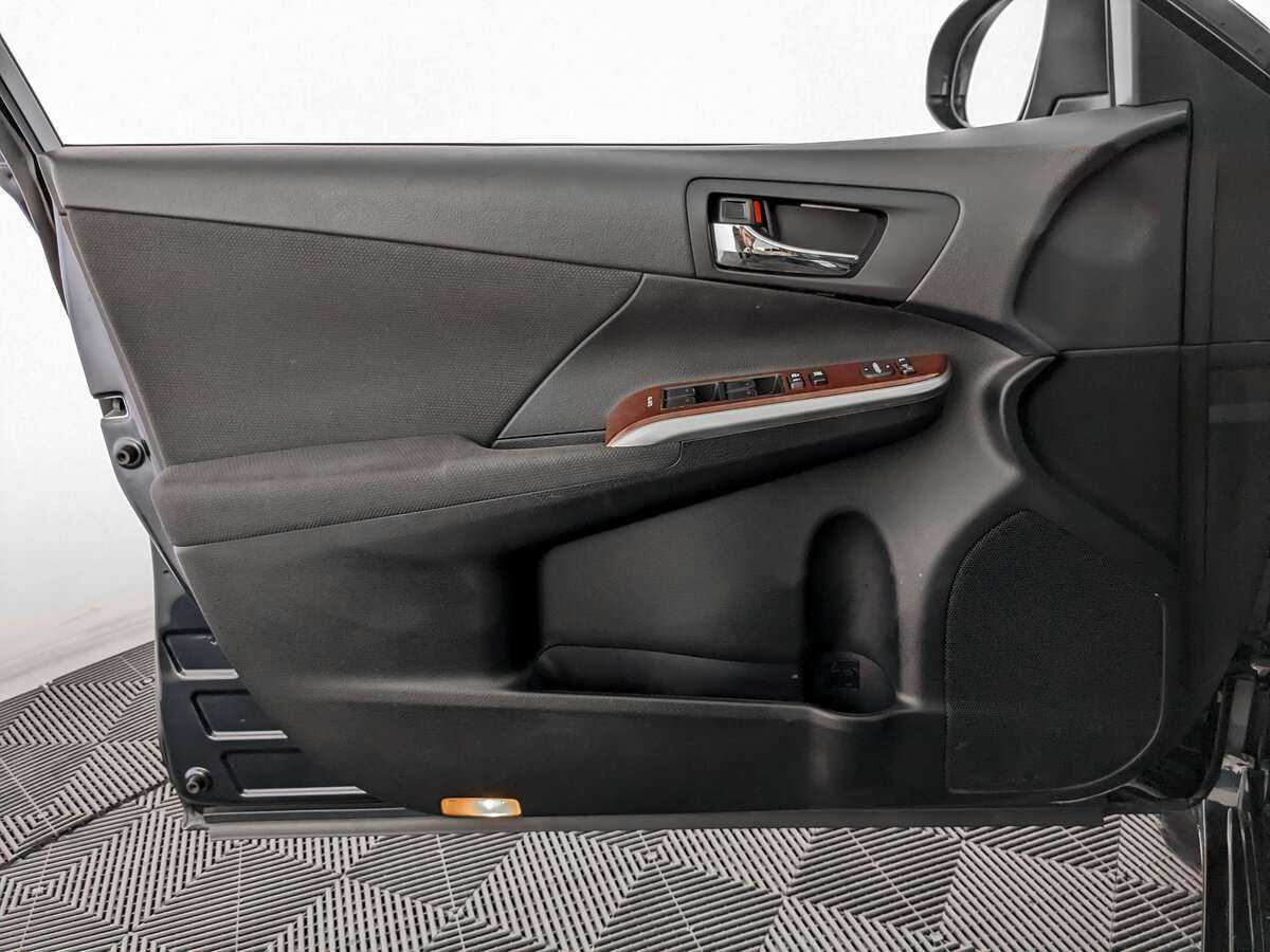 Toyota Camry с пробегом — 2013 год. Фото: #14