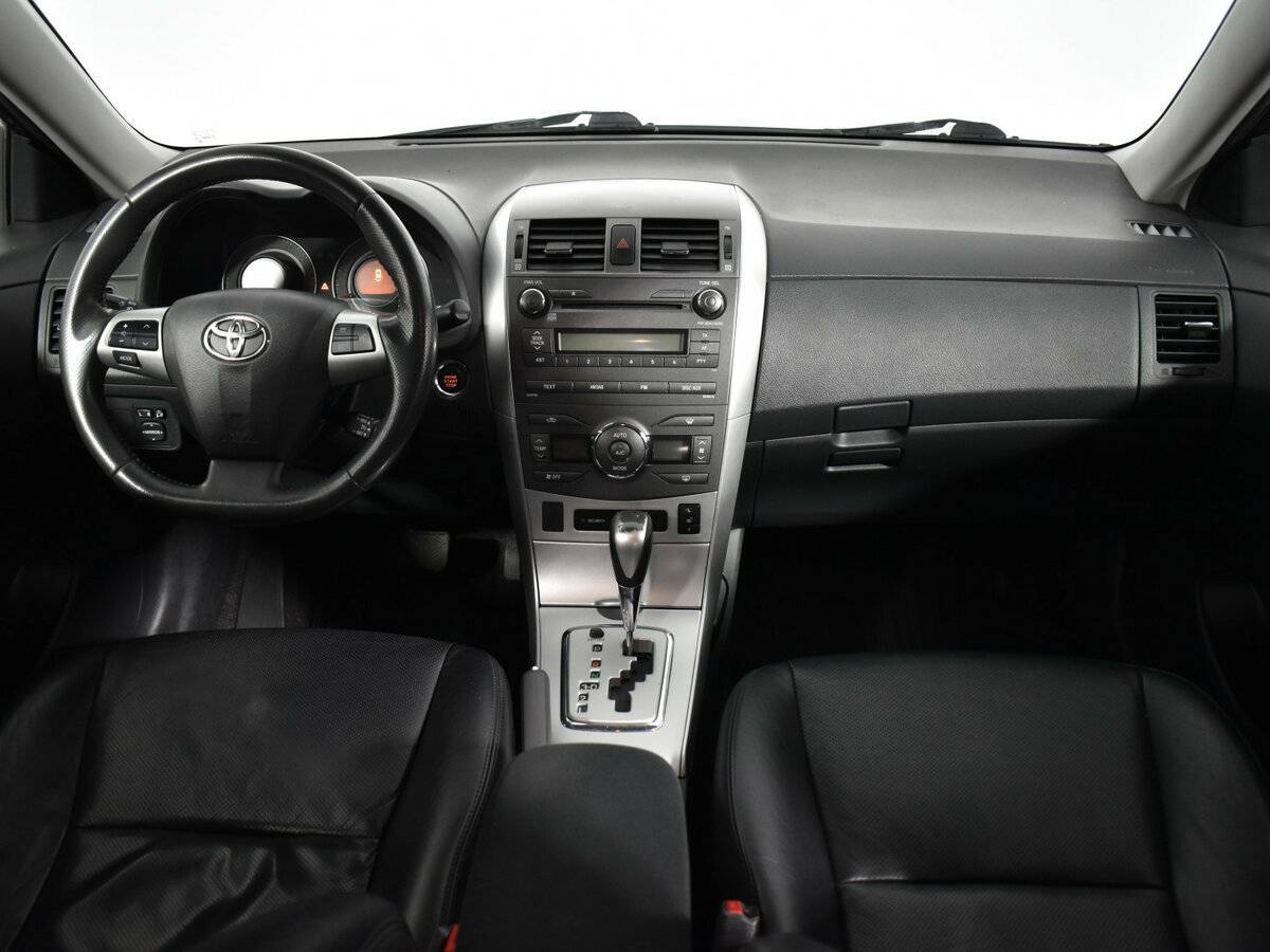 Toyota Corolla с пробегом — 2010 год. Фото: #10