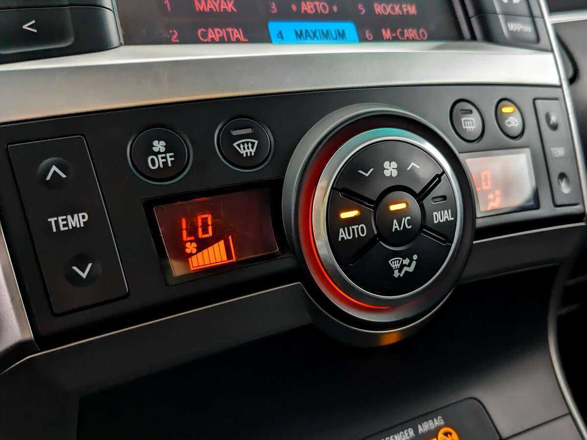 Toyota Verso с пробегом — 2013 год. Фото: #20