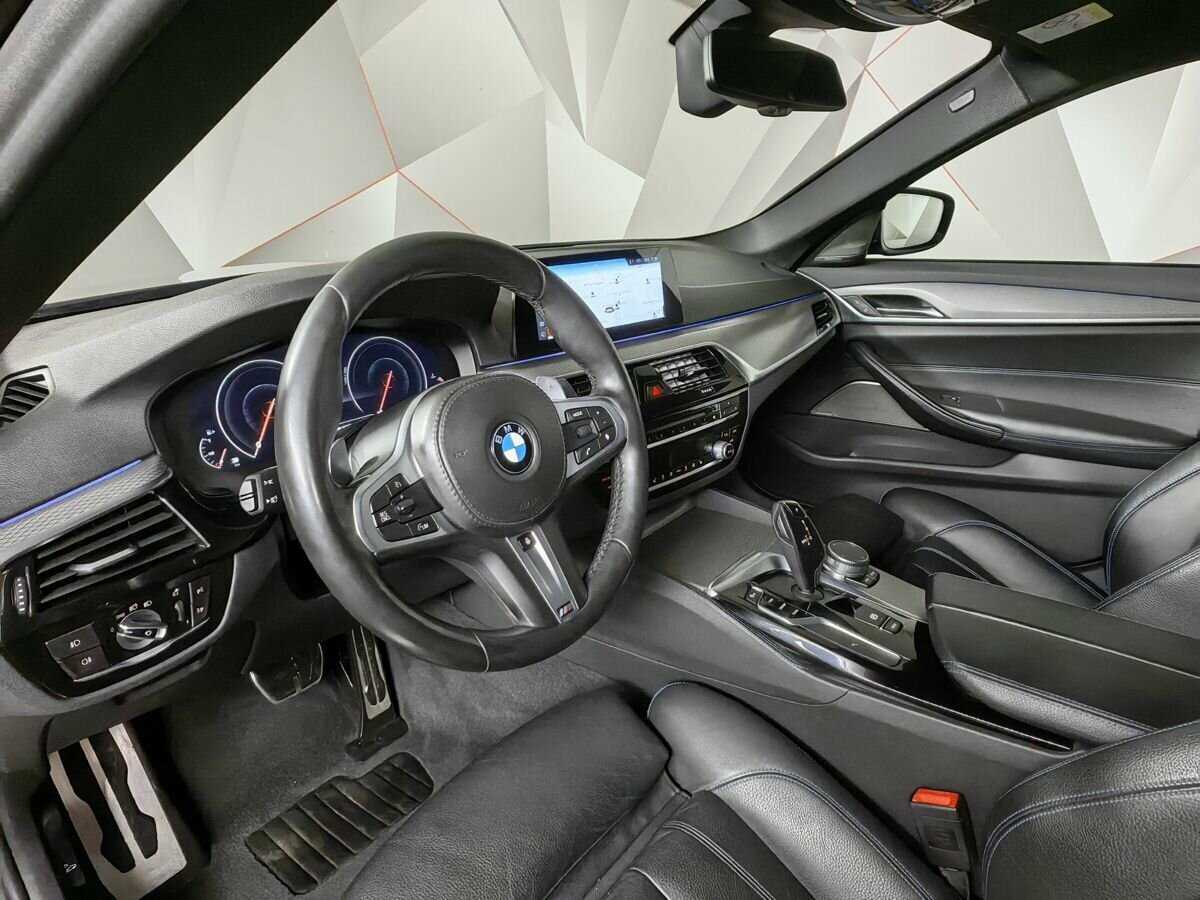 BMW 5 серии с пробегом — 2018 год. Фото: #12