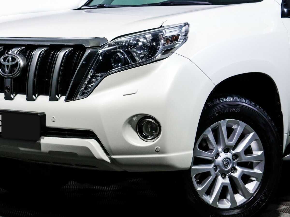 Toyota Land Cruiser Prado с пробегом — 2013 год. Фото: #16