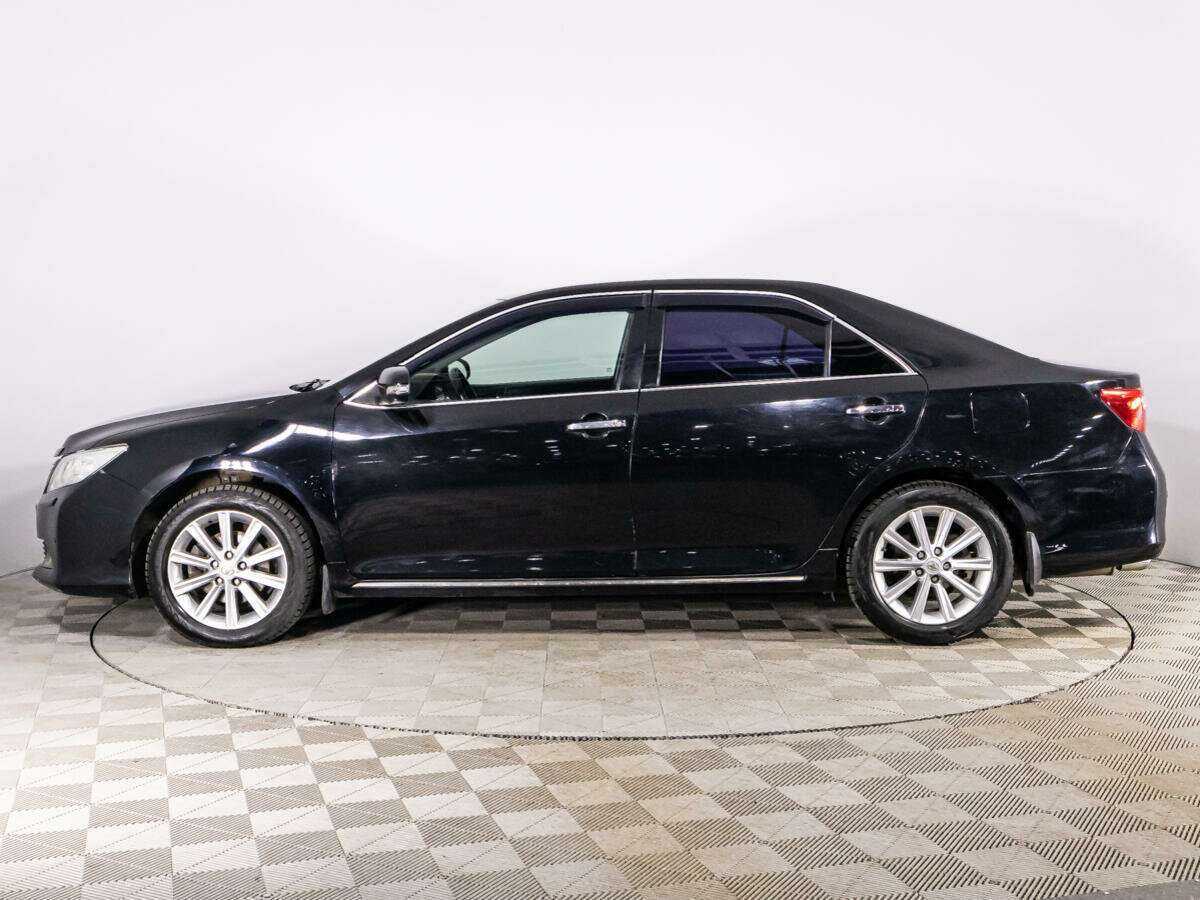 Toyota Camry с пробегом — 2013 год. Фото: #7