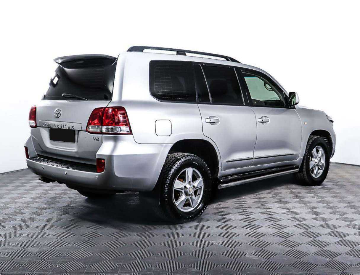 Toyota Land Cruiser с пробегом — 2008 год. Фото: #4