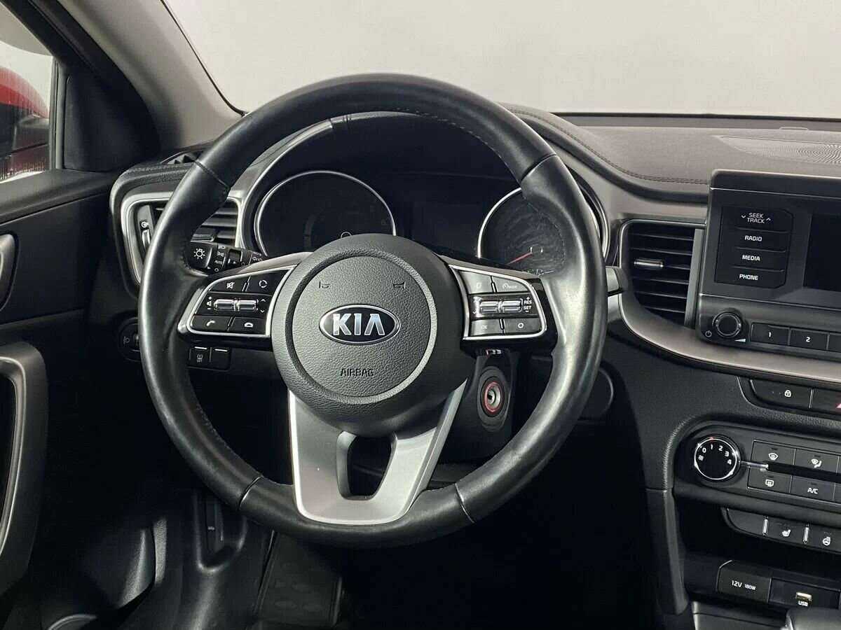 Kia Ceed с пробегом — 2020 год. Фото: #11