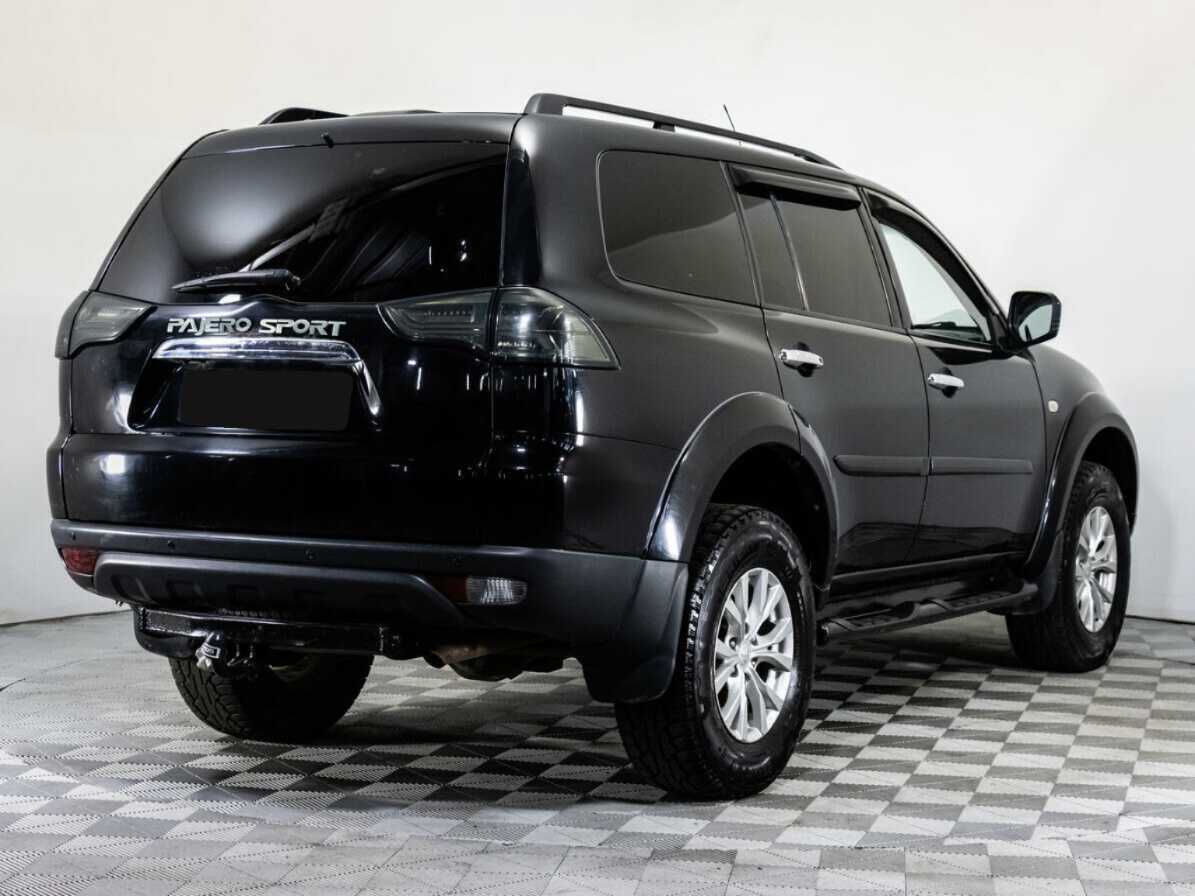Mitsubishi Pajero Sport с пробегом — 2014 год. Фото: #4