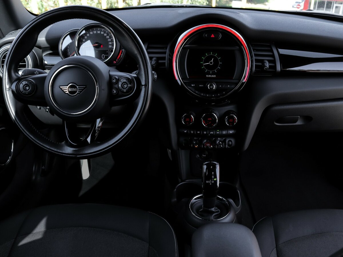 Mini Hatch с пробегом — 2021 год. Фото: #9