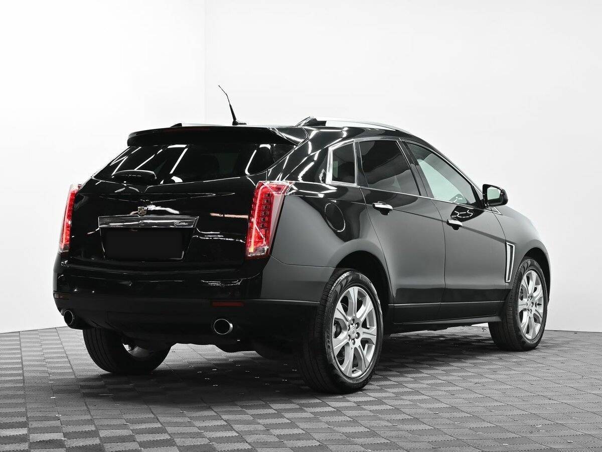 Cadillac SRX с пробегом — 2013 год. Фото: #3