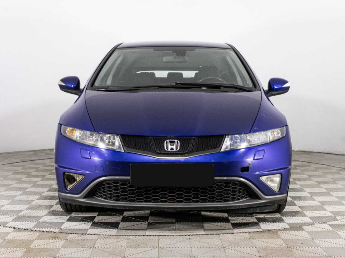 Honda Civic с пробегом — 2011 год. Фото: #1