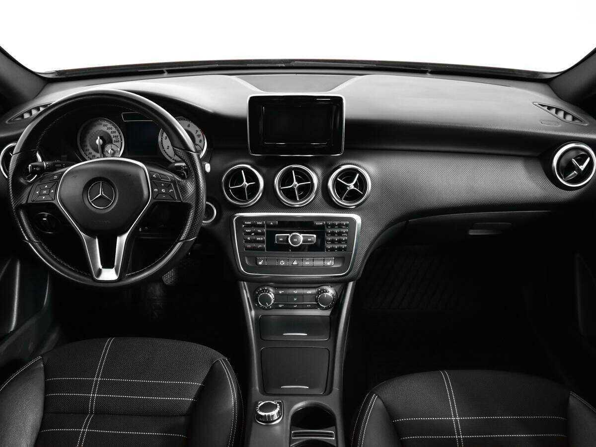 Mercedes-Benz A-Класс с пробегом — 2013 год. Фото: #11