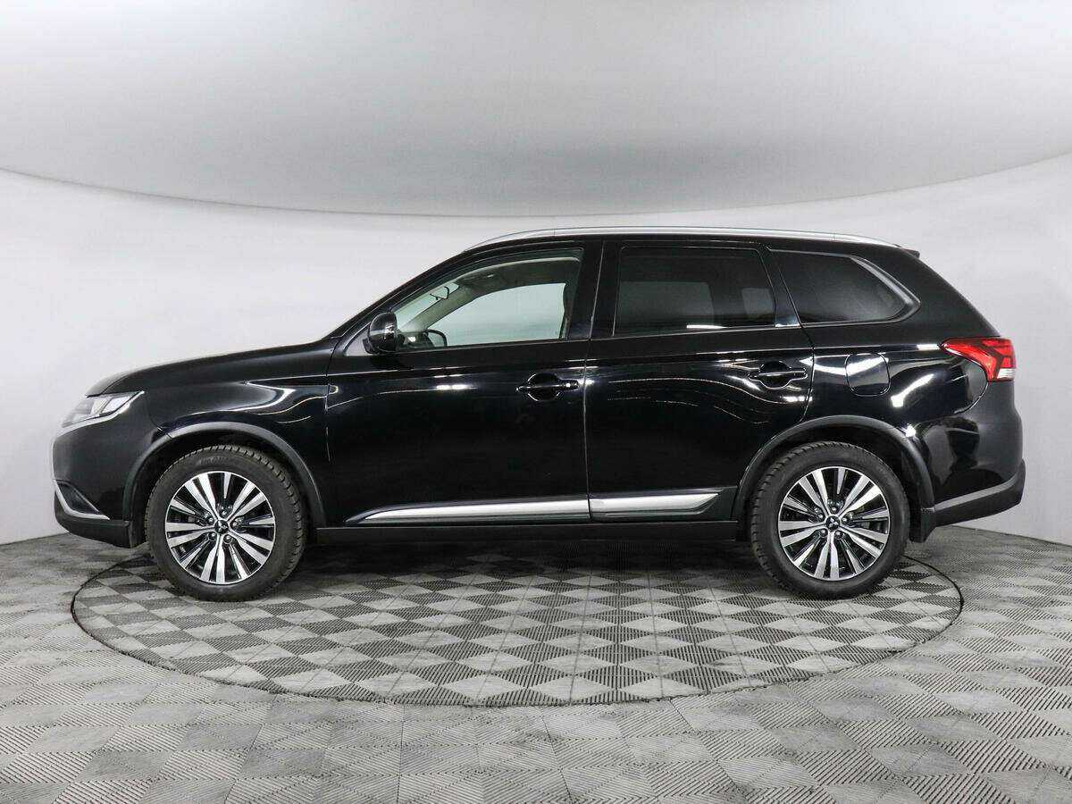 Mitsubishi Outlander с пробегом — 2018 год. Фото: #7