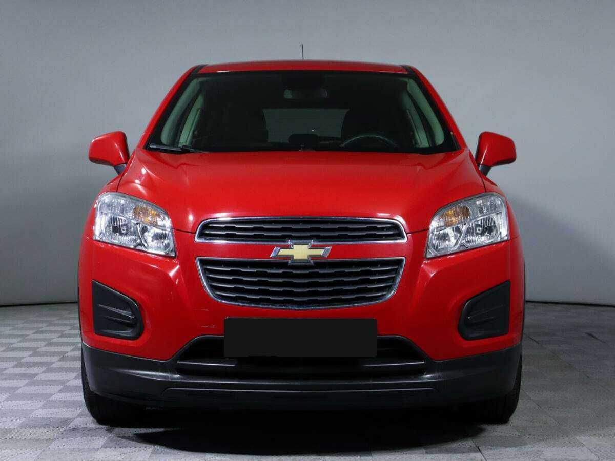 Chevrolet Tracker с пробегом — 2015 год. Фото: #1