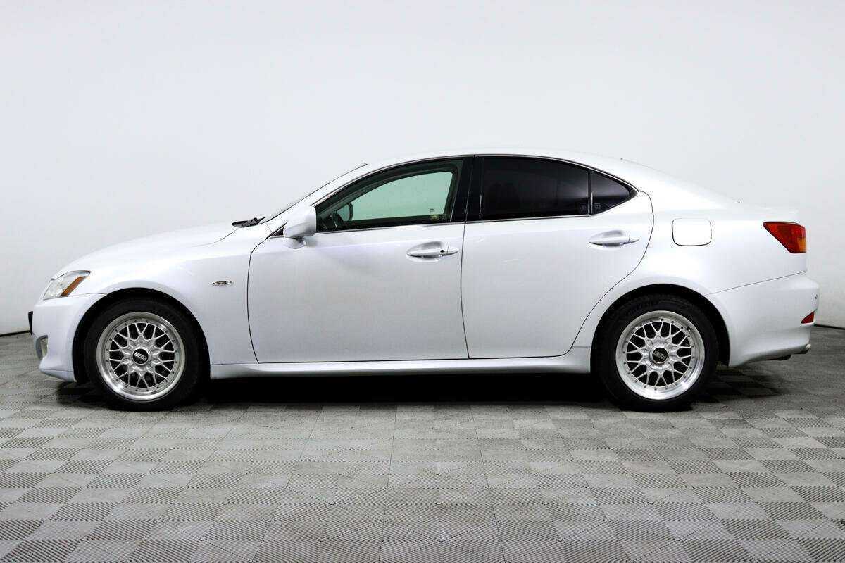 Lexus IS с пробегом — 2008 год. Фото: #7