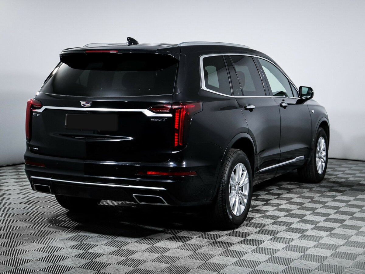 Cadillac XT6 с пробегом — 2023 год. Фото: #2