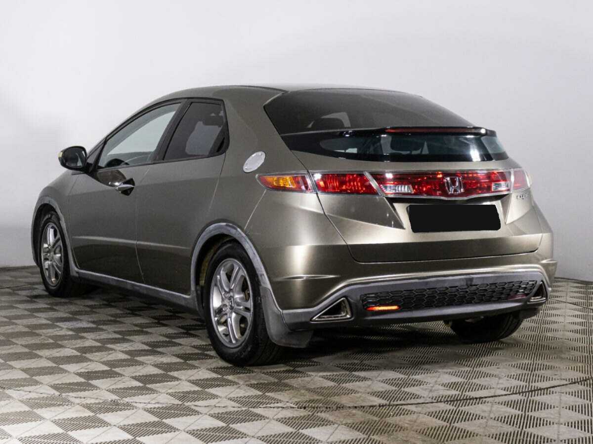 Honda Civic с пробегом — 2008 год. Фото: #6