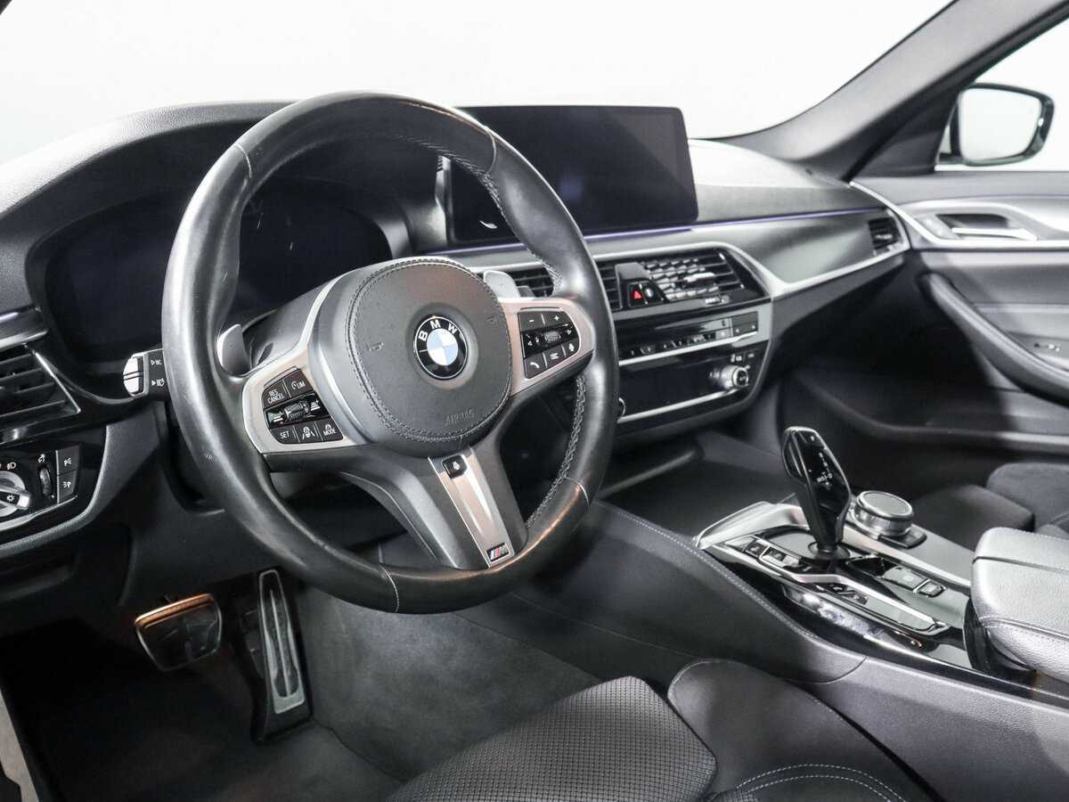 BMW 5 серии с пробегом — 2021 год. Фото: #13