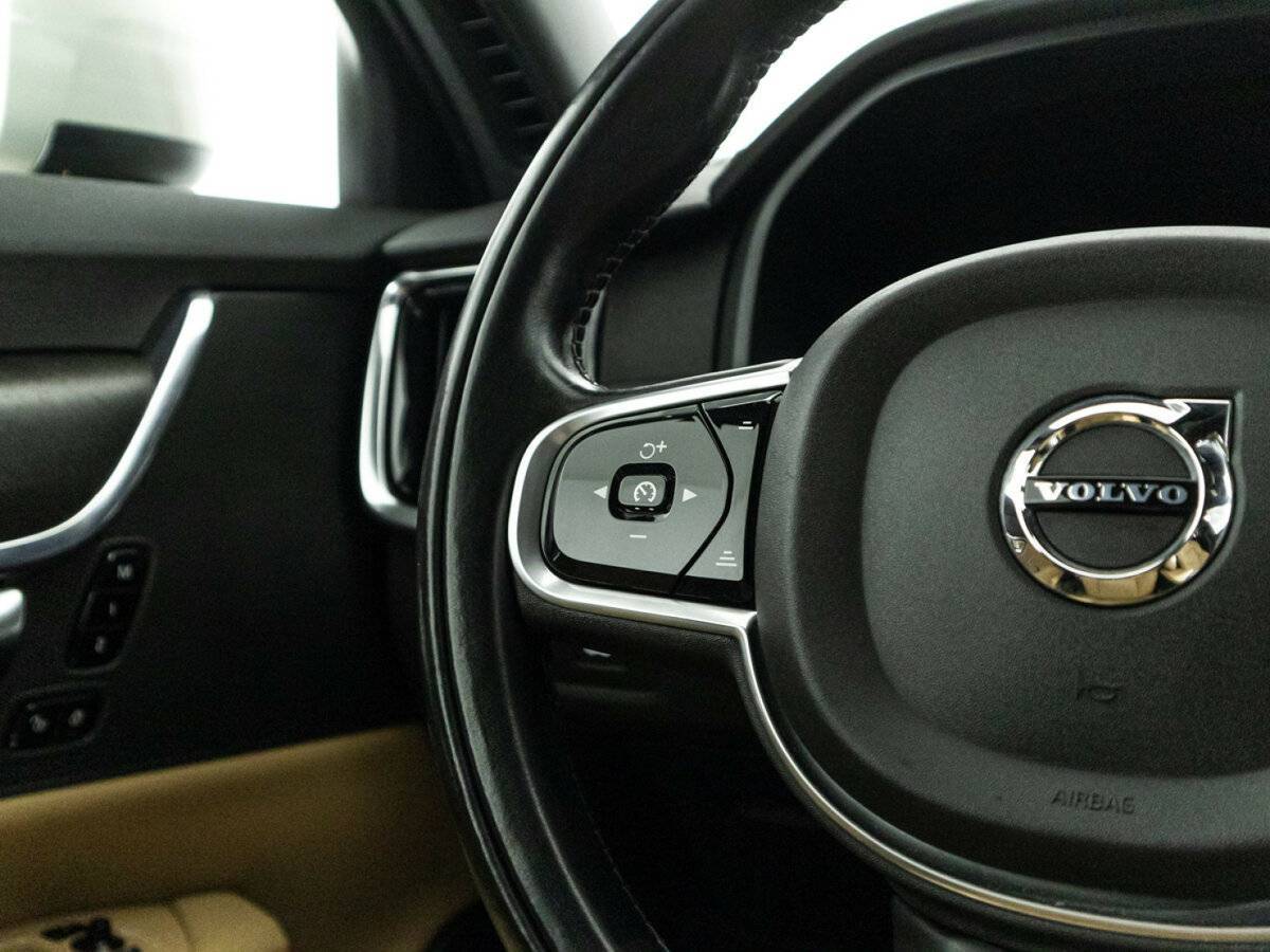 Volvo V90 Cross Country с пробегом — 2017 год. Фото: #21