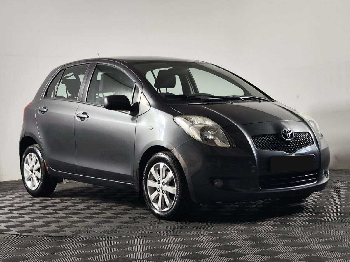 Toyota Yaris с пробегом — 2008 год. Фото: #1