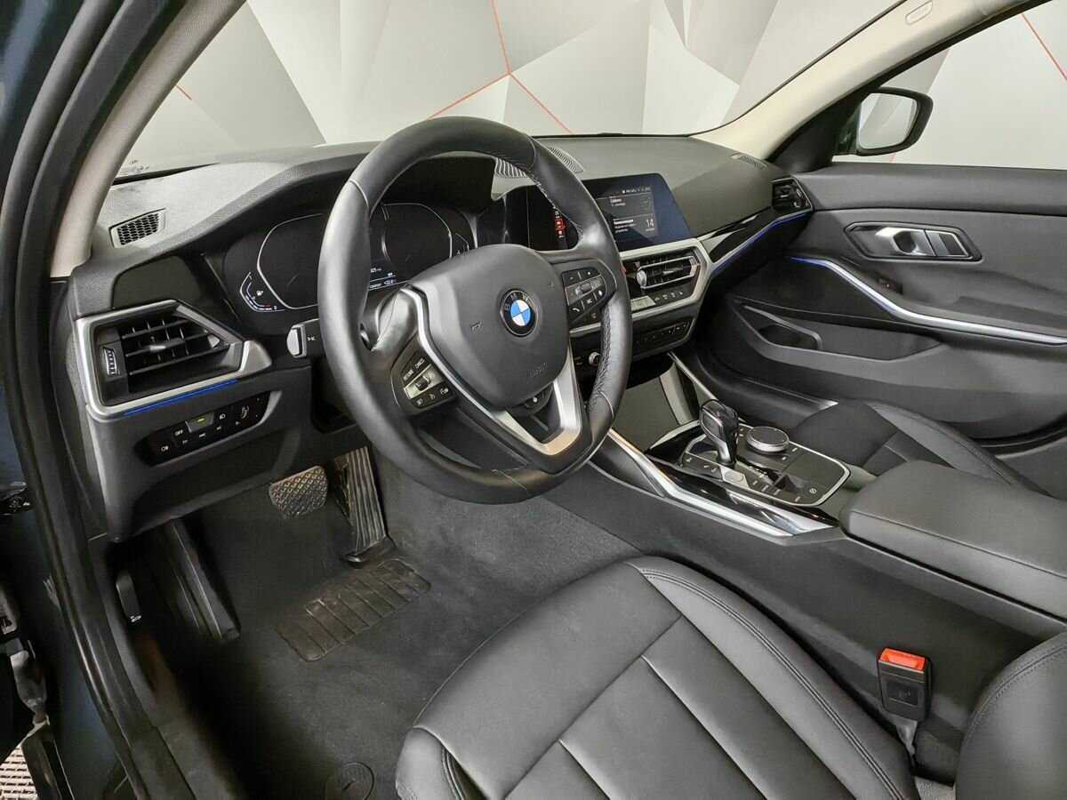 BMW 3 серии с пробегом — 2021 год. Фото: #13