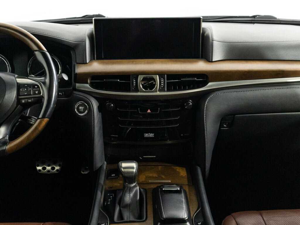 Lexus LX с пробегом — 2018 год. Фото: #13