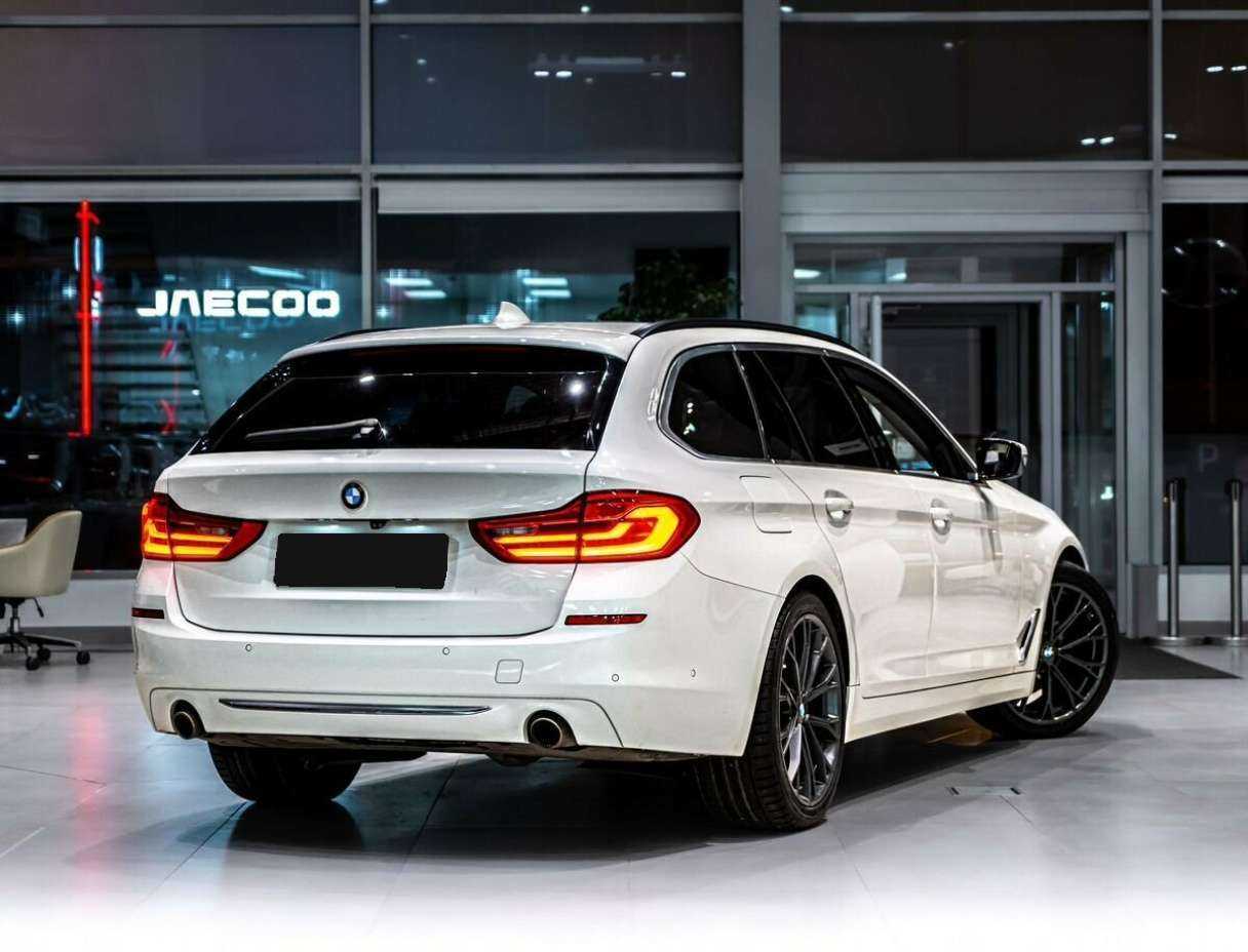 BMW 5 серии с пробегом — 2018 год. Фото: #2