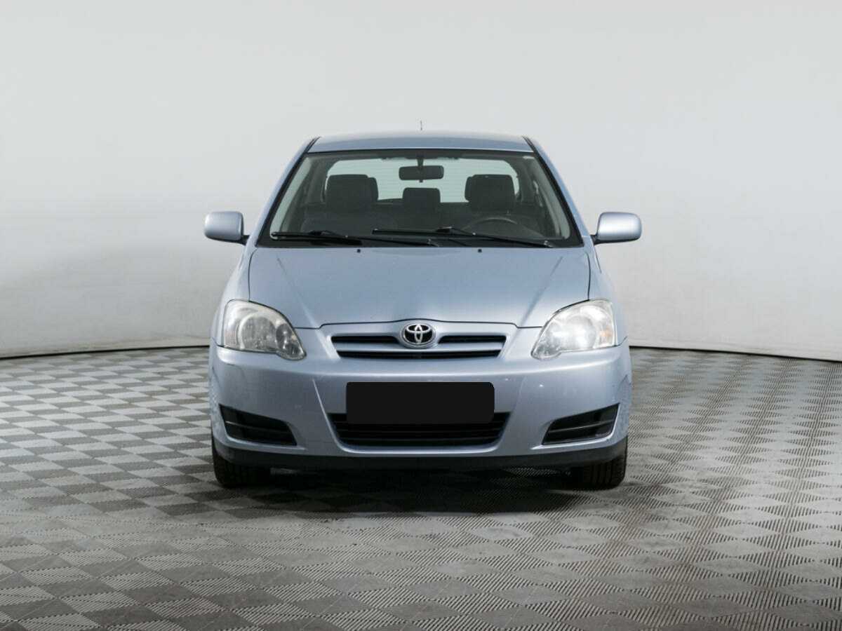 Toyota Corolla с пробегом — 2004 год. Фото: #1