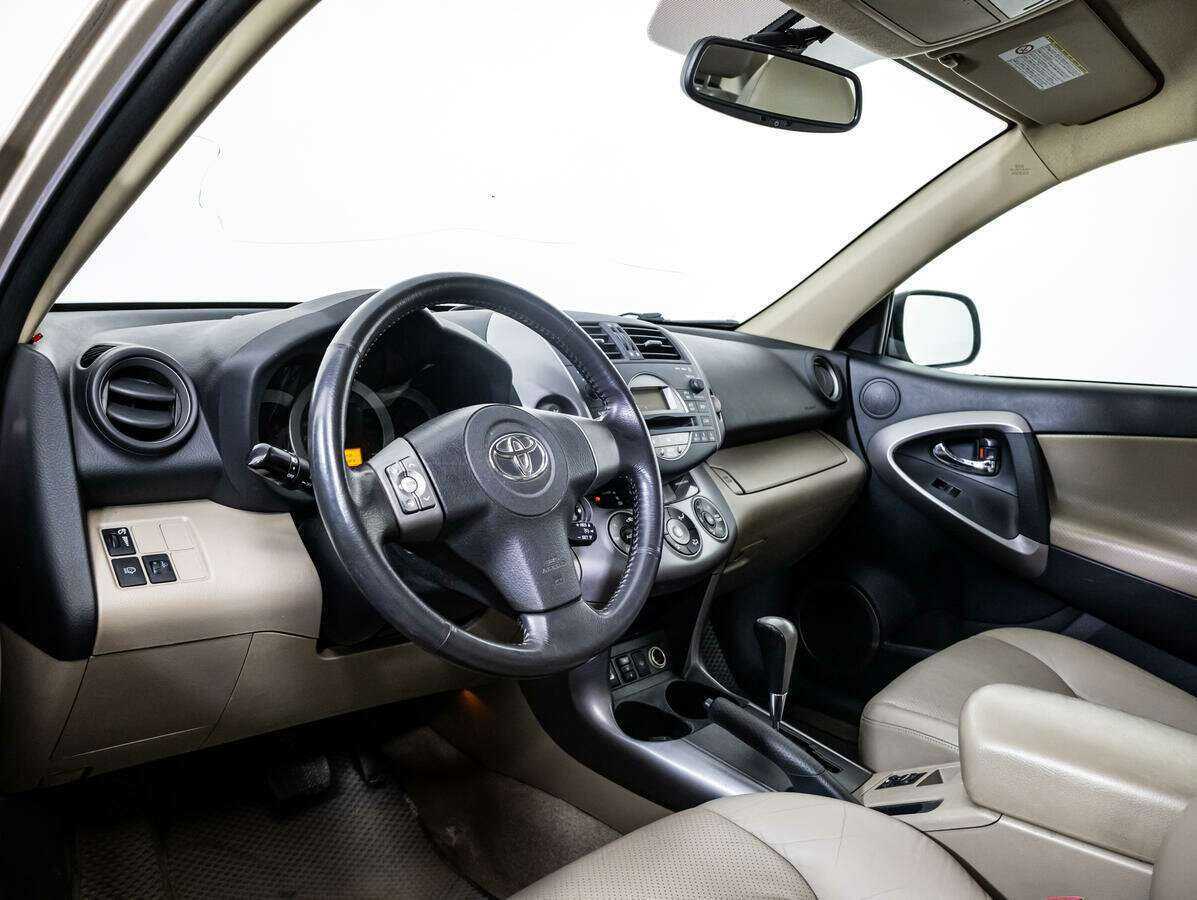 Toyota RAV4 с пробегом — 2007 год. Фото: #10