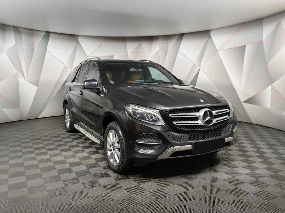 Mercedes-Benz GLE с пробегом — 2016 год. Фото: #2