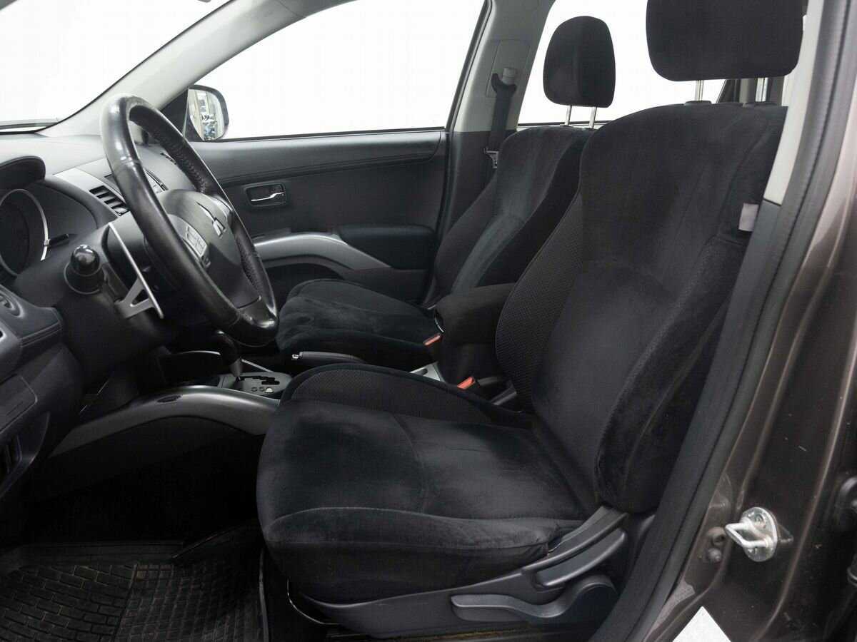 Mitsubishi Outlander с пробегом — 2011 год. Фото: #7