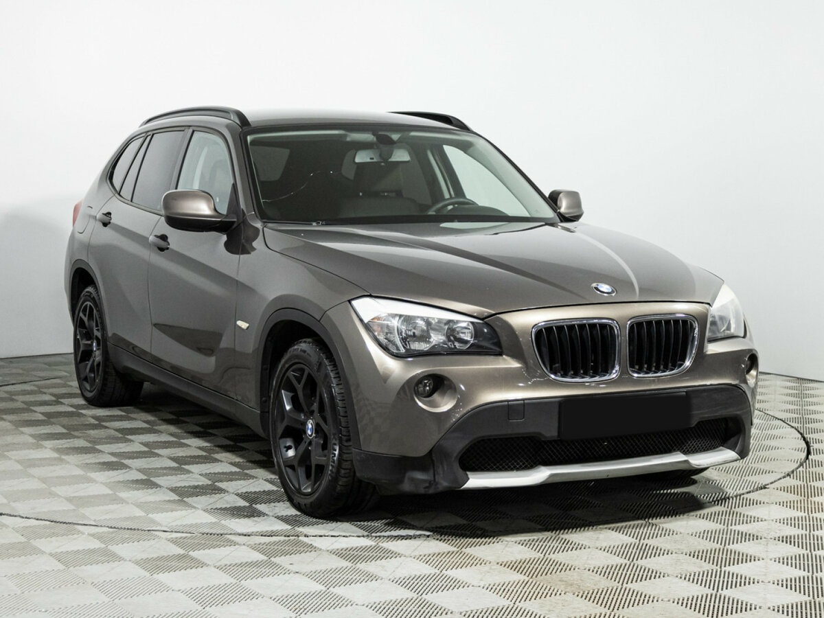 BMW X1 с пробегом — 2011 год. Фото: #2