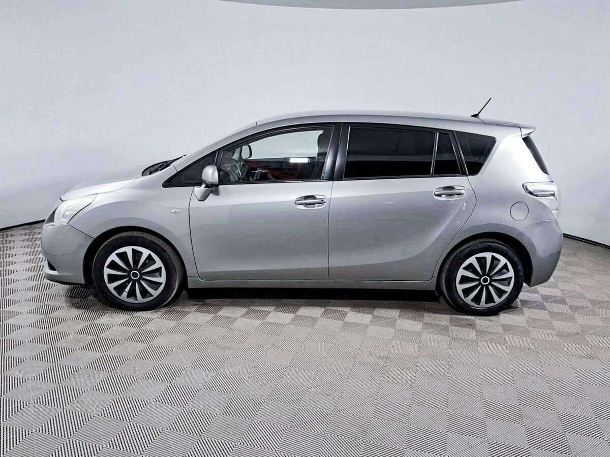 Toyota Verso с пробегом — 2012 год. Фото: #7