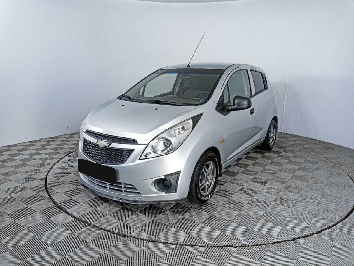 Chevrolet Spark с пробегом — 2011 год. Посмотреть фото